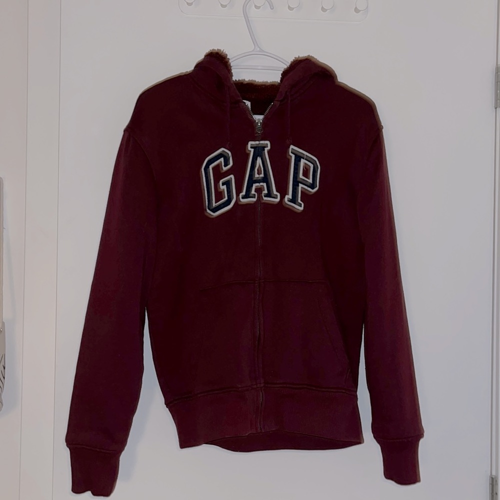 Burgundy fleece jacket ❤️